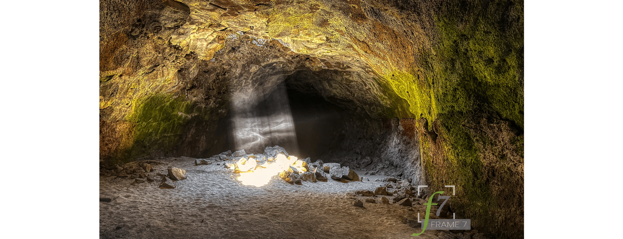 gallery-ray-of-light-in-cave